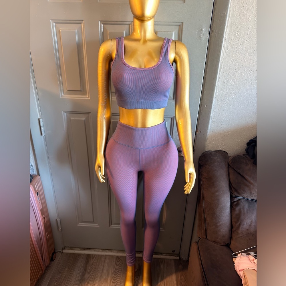 Purple Ombre Ribbed Sports Bra & Legging Set - Picture 3 of 4